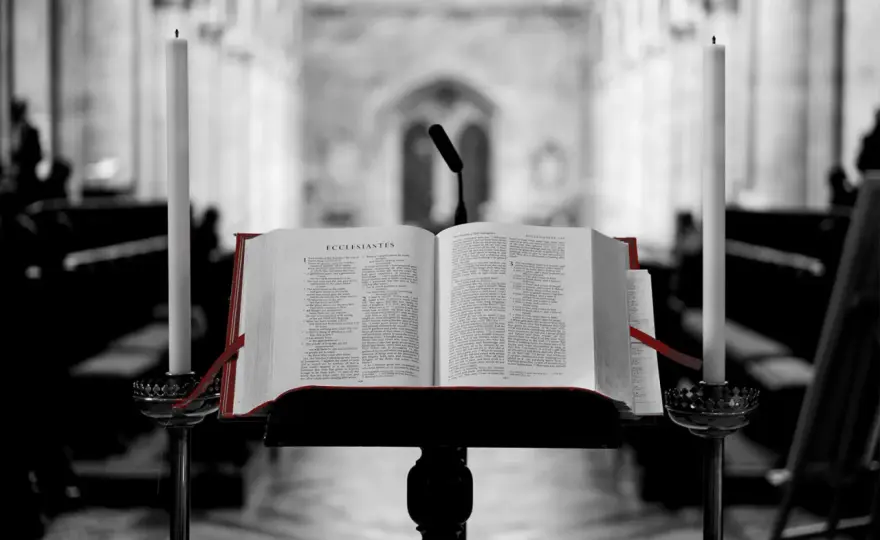 Kiedy testament jest nieważny? Poznaj kluczowe przyczyny i skutki