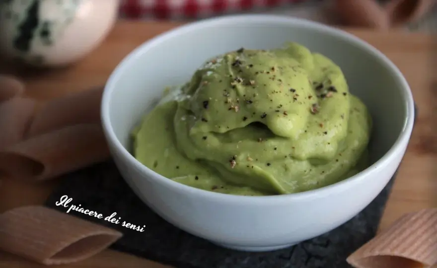 Salsa avocado cremosa - ricetta base e varianti da provare