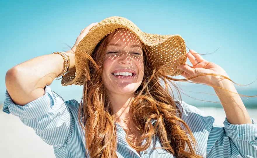 Cómo cuidar el pelo en verano sin complicarte