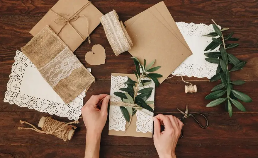 Jak zrobić zaproszenia ślubne DIY? Przewodnik krok po kroku