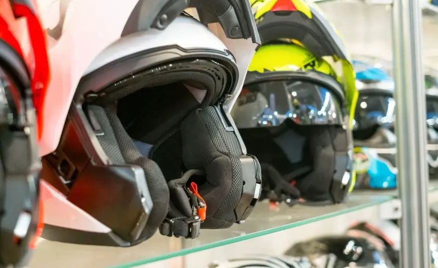 Casco abierto o modular - ¿Cuál elegir y cómo acertar?