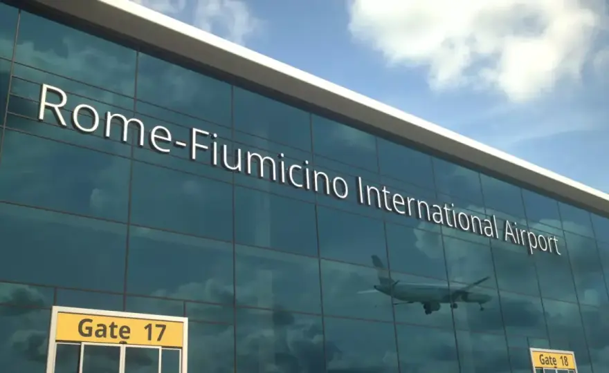 Lotnisko Rzym Fiumicino - Jak dojechać do centrum i uniknąć błędów?