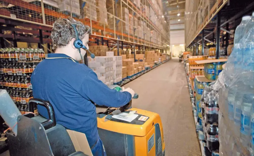 Pick-by-Voice im Lager - Vorteile, Grenzen und Kosten