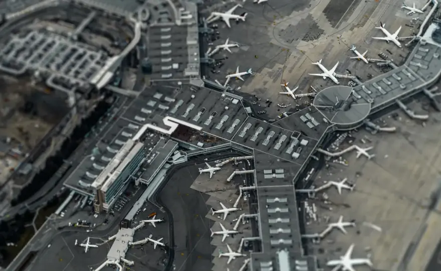Największe lotnisko na świecie - Teren, ruch czy terminal?