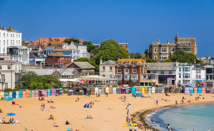 Stations balnéaires Angleterre : Guide & Charme Inattendu