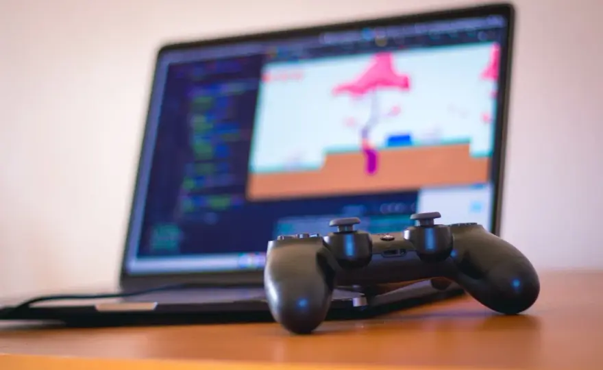 Jak podłączyć PS4 do laptopa - Remote Play czy karta?