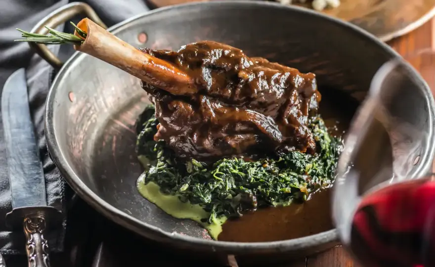 Gigot d'agneau confit - Le secret d'une viande fondante