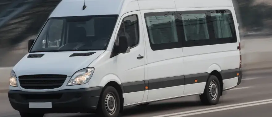 Realny zarobek na wynajmie busa - kompletna analiza biznesu w Polsce