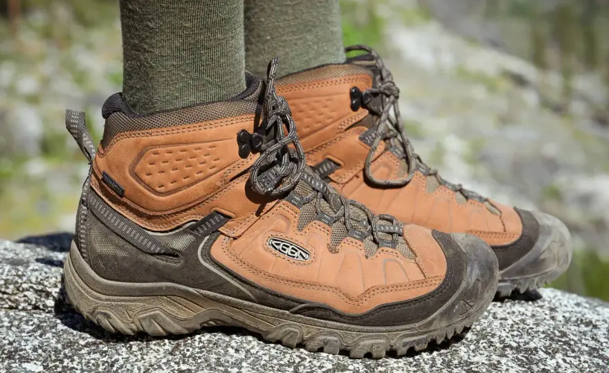 Leather Hiking Boots Fit Guide for Toe Room and Heel Hold