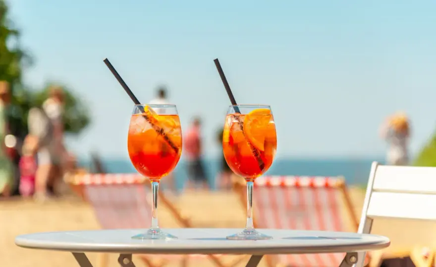 Aperol Spritz - przepis idealny. Zrób go jak Włosi!