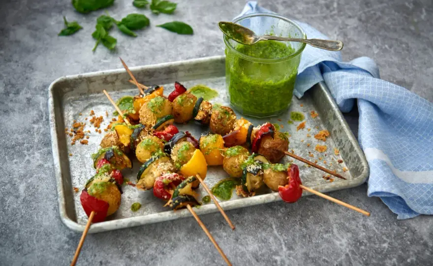 Vegetariska grillspett som blir saftiga och får fin yta