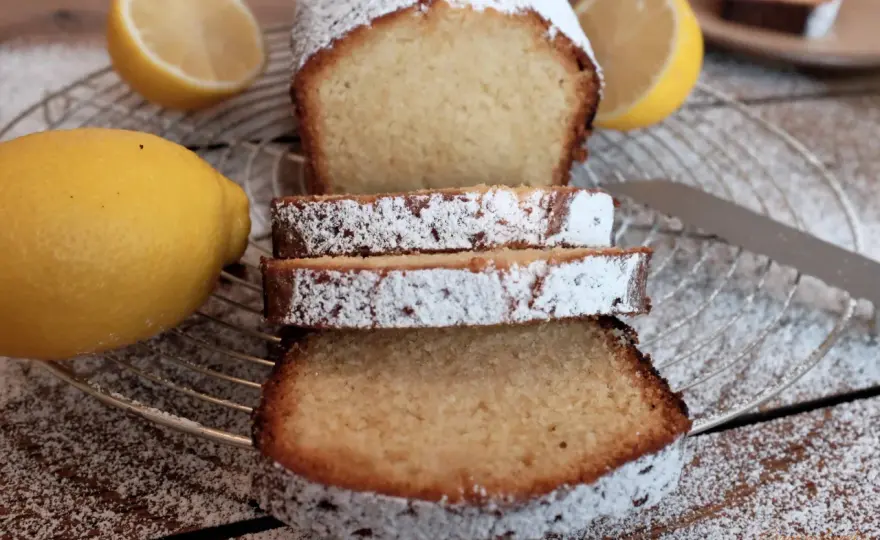 Zitronenkuchen wie bei Oma - So wird er saftig & perfekt