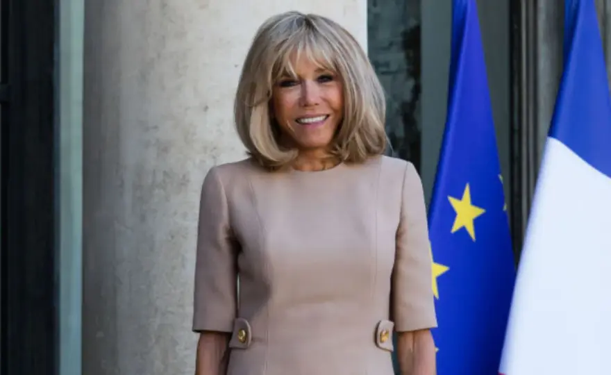 Brigitte Macron włosy - sekrety ikonicznej fryzury Pierwszej Damy