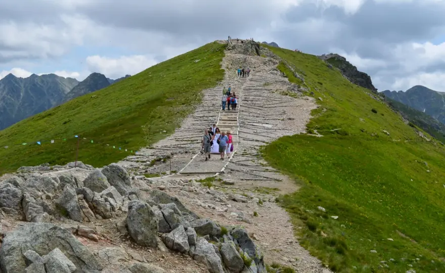 Kasprowy Wierch - Ile trwa wejście? Realne czasy i trasy