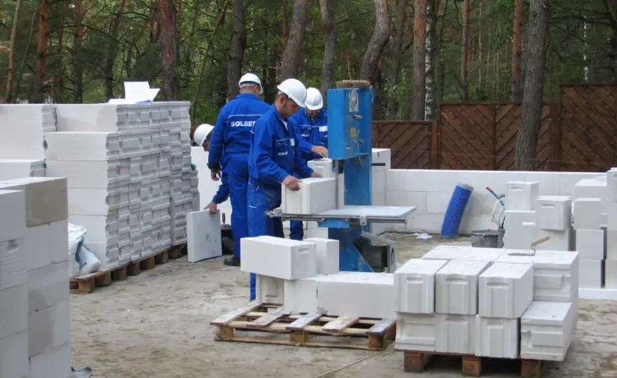 Ile bloczków betonowych na palecie - precyzyjne dane do budowy