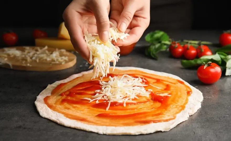 Gouda auf Pizza - So wird dein Pizzakäse perfekt!