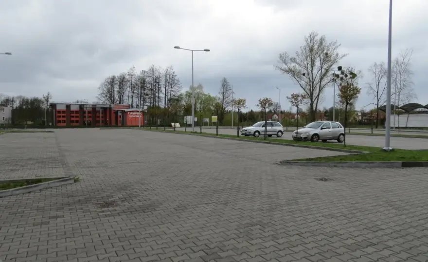 Czy niepełnosprawni płacą za parking w Ciechocinku? Sprawdź przepisy