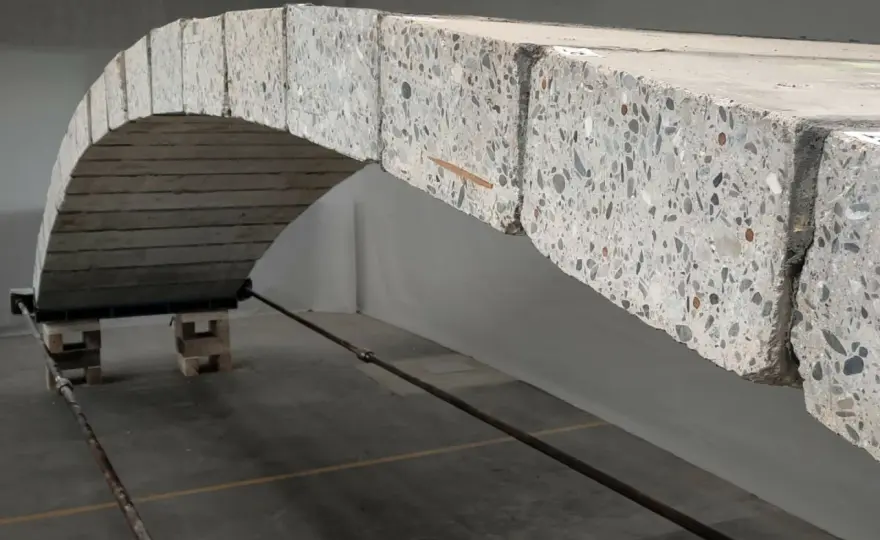 Betonbrücken - Die kritische Rolle der Bodenplatte verstehen