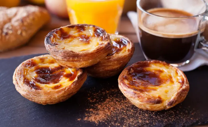 Babeczki portugalskie - przepis i gdzie kupić Pastéis de Nata?