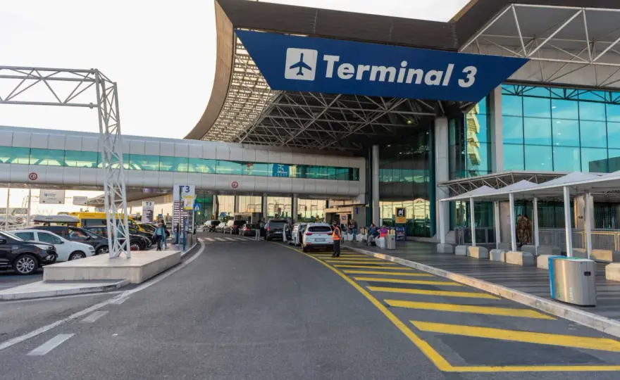 Lotnisko Fiumicino - jak dojechać do Rzymu i uniknąć stresu?