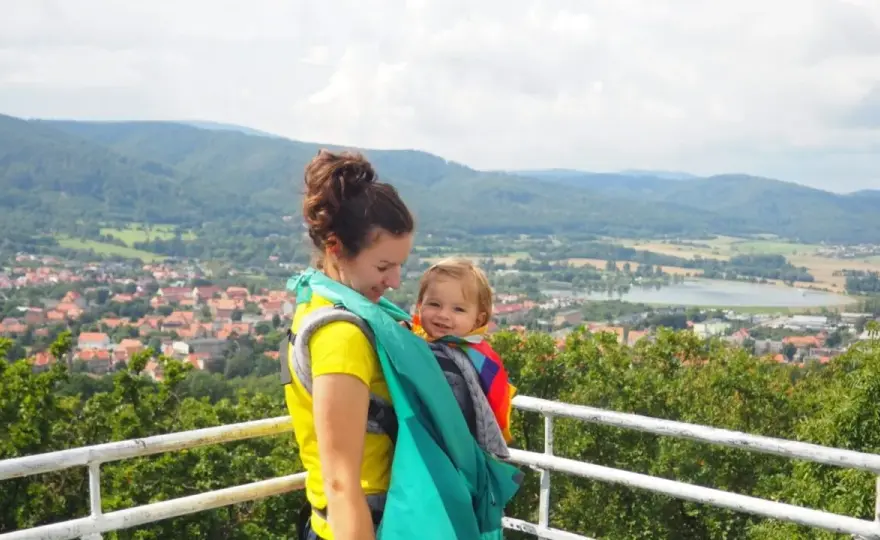 Ile czasu zajmuje wejście na Górę Parkową? Sprawdź trasy i czas wędrówki