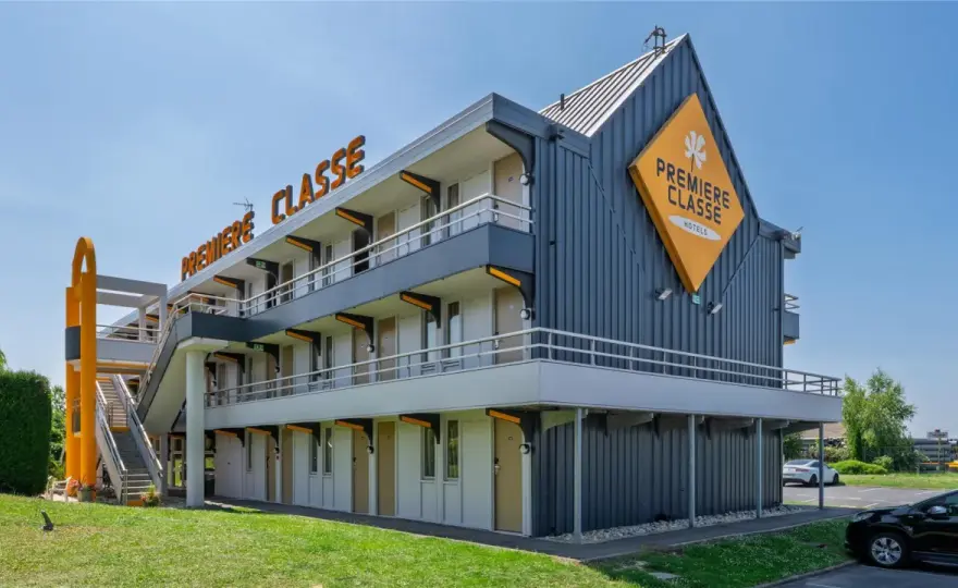 Hôtel Première Classe : Réservez Facilement & Économique