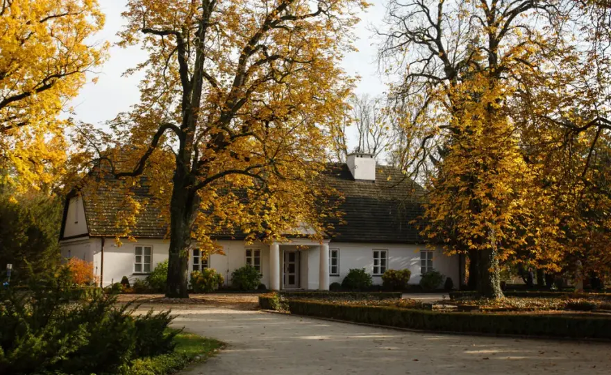 Dworek Chopina w Żelazowej Woli - historia, atrakcje i koncerty
