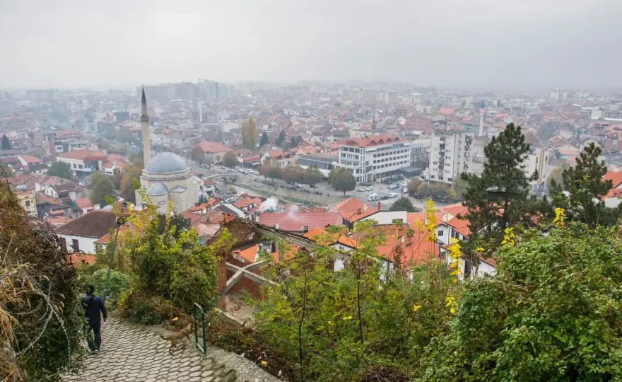 Czy w Kosowie jest bezpiecznie? Aktualna sytuacja i porady dla podróżujących