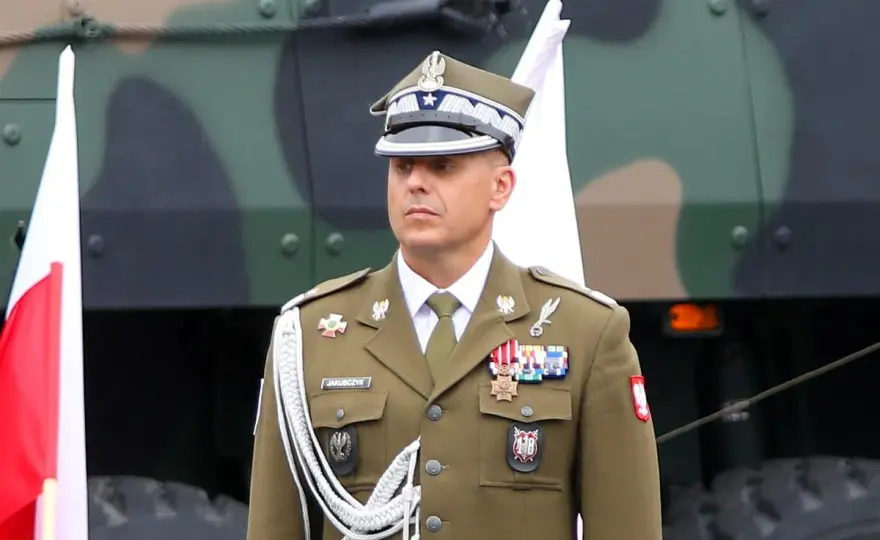 Pułkownik a generał brygady - Jaka jest różnica?