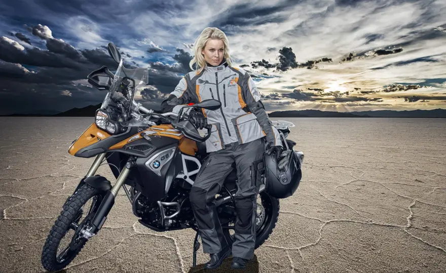 Outfit moto donna - Guida completa per scegliere bene