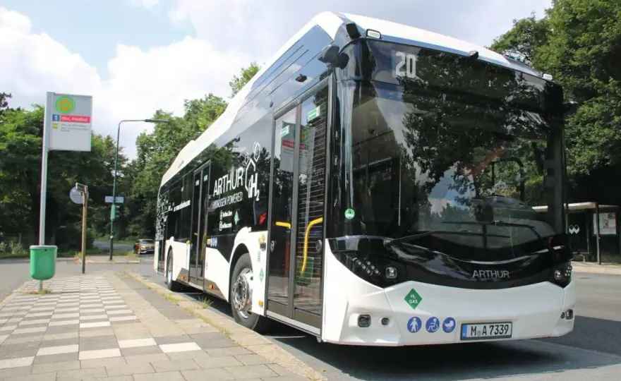 Brennstoffzellenbus - Spezialwerkzeug oder Alleskönner im ÖPNV?
