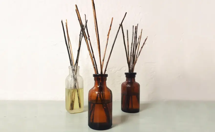 DIY olejek do dyfuzora: Stwórz naturalny zapach dla ciała i ducha.