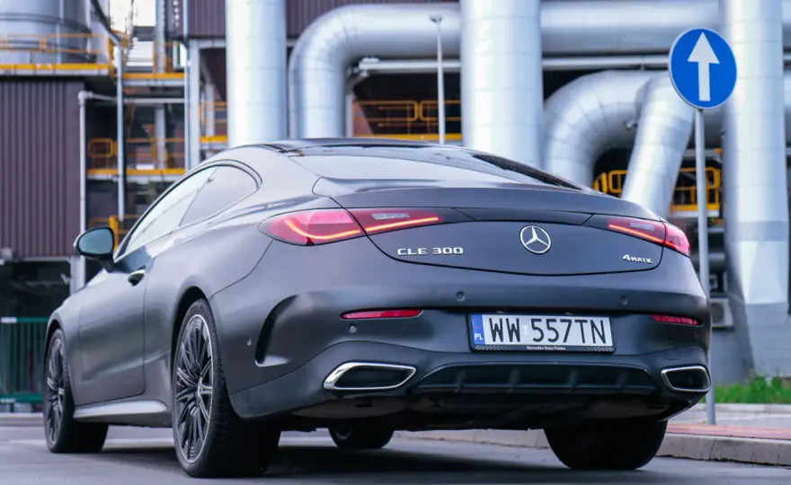 Mercedes C300 Coupé (C205): Czy warto kupić? Usterki, ceny, CLE