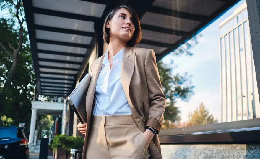 Power dressing - klucz do wizerunku i pewności siebie