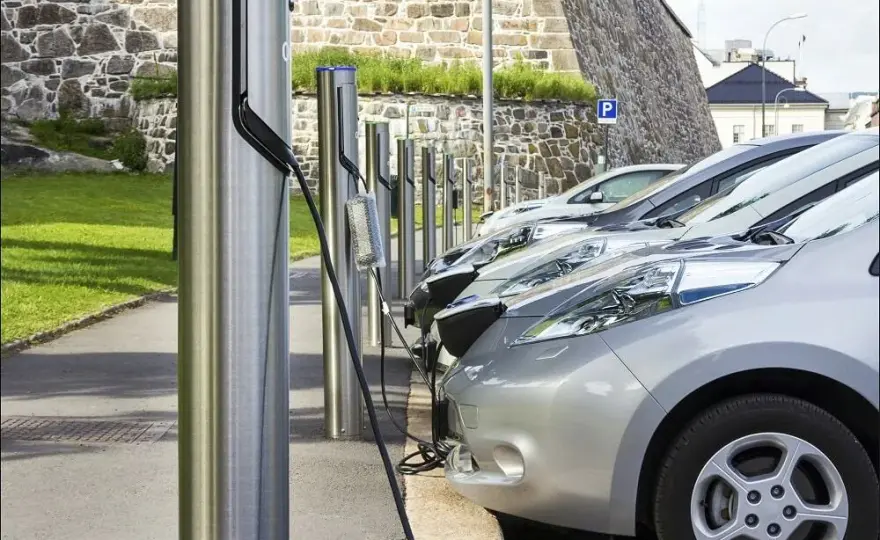 Ile Kosztuje Przejechanie 1 km - Koszt 100 km Elektrycznym Samochodem