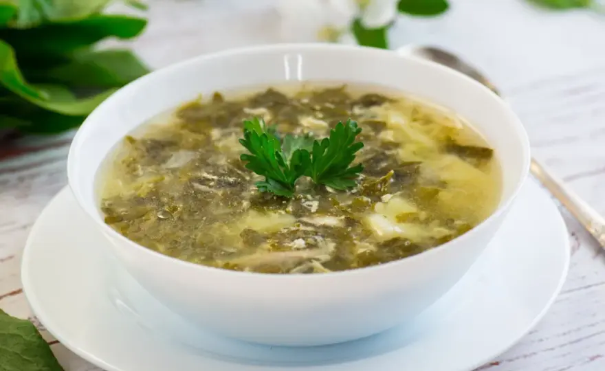 Zupa szczawiowa ze słoika - jak zrobić idealną?