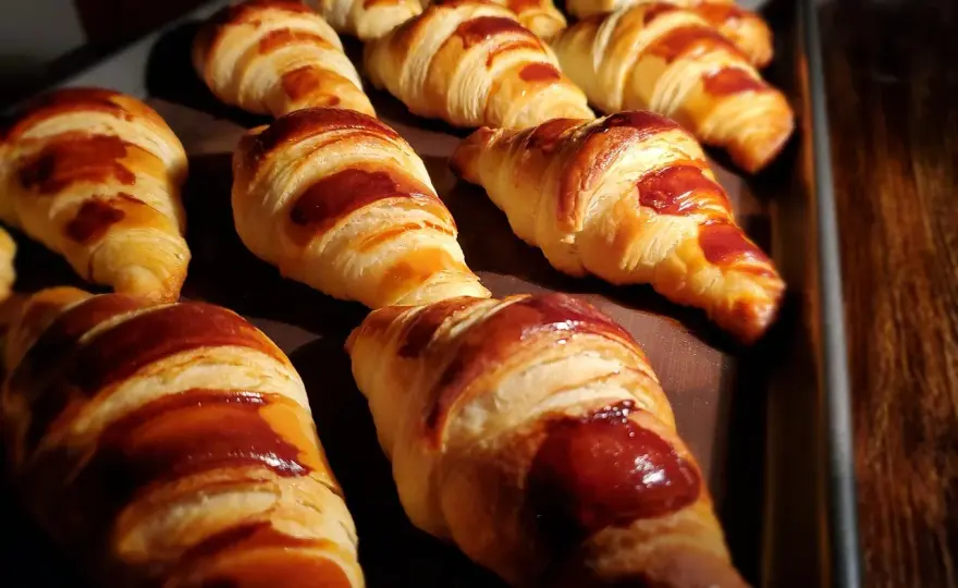 Croissants maison parfaits - Le guide ultime du feuilletage