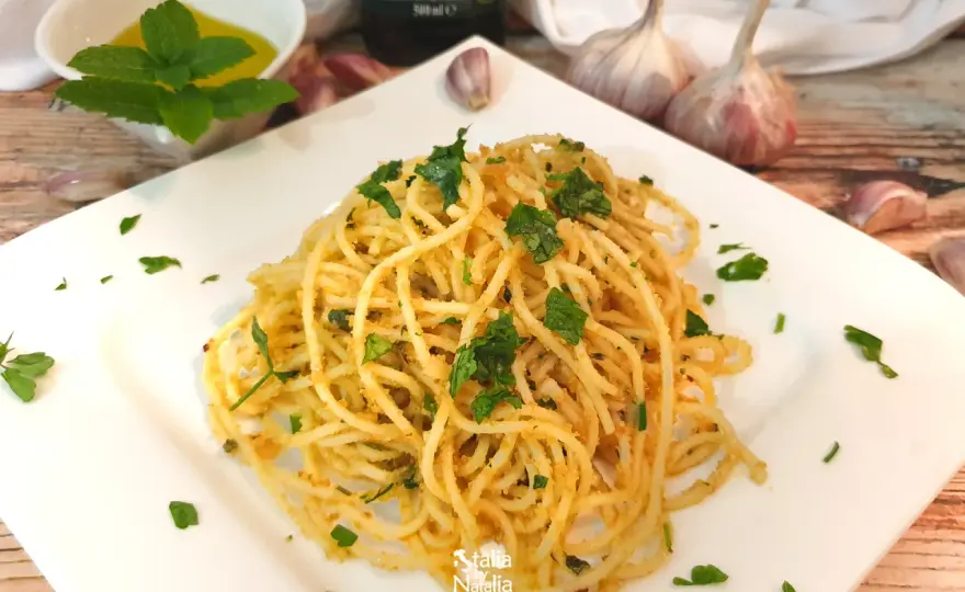 Spaghetti aglio e olio - jak zrobić perfekcyjny makaron?