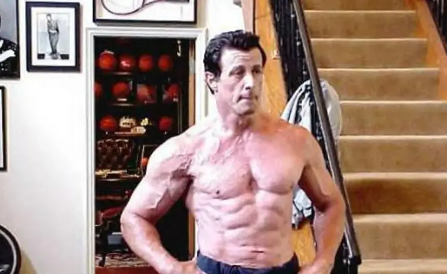 Wiek Sylvestra Stallone - Jak legenda kina oszukuje metrykę?