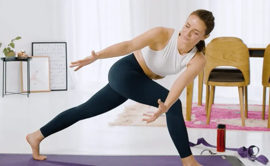 Joga - co daje? Popraw ruch, wycisz umysł i wspieraj trening!
