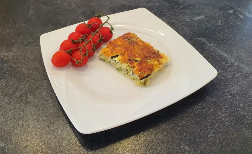 Szybka i prosta keto zapiekanka z cukinii, która zachwyci smakiem
