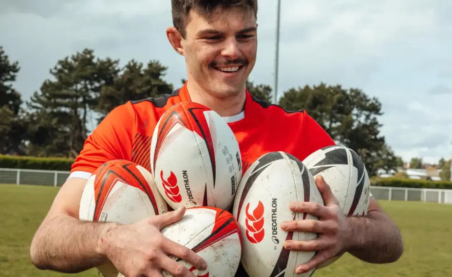 Rugby a futbol amerykański - Różnice, które musisz znać!