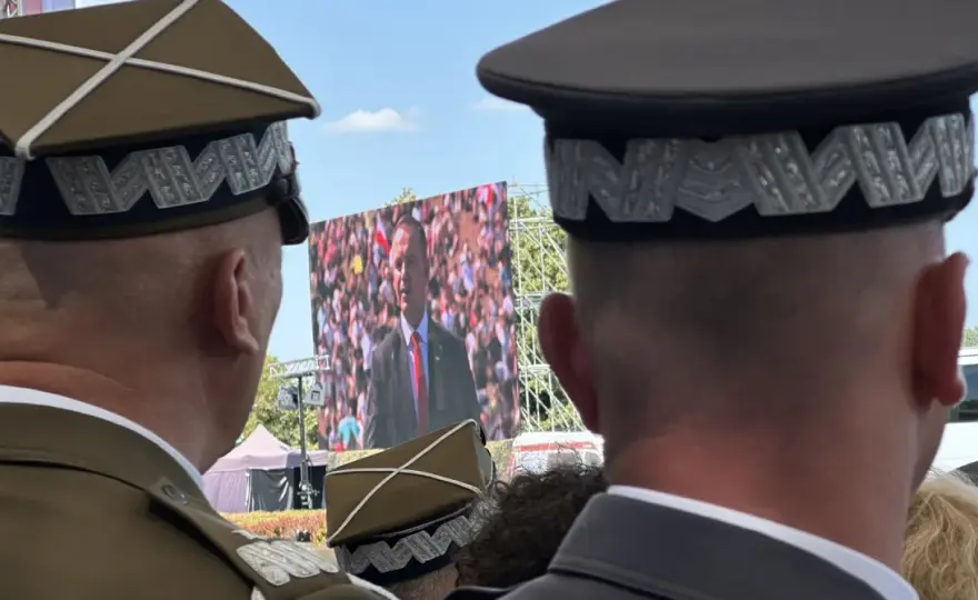 Jedna gwiazdka na pagonie - Co oznacza w Wojsku Polskim?