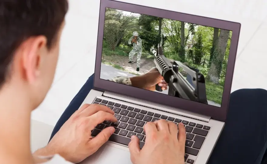 Laptop do 800 zł: Czy znajdziesz coś do gier? Szukamy okazji