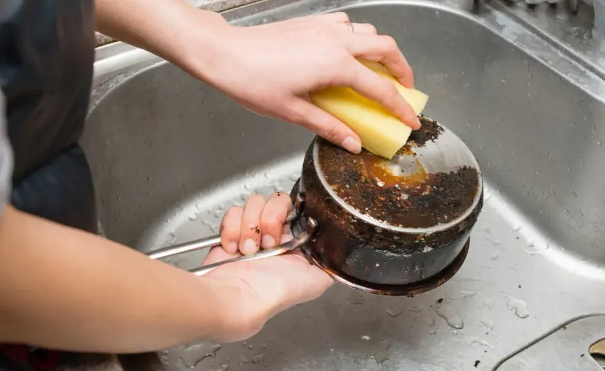 Casserole brûlée - La méthode bicarbonate qui marche vraiment