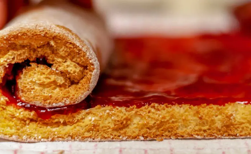 Biscuit roulé parfait - Le secret pour ne plus le casser !