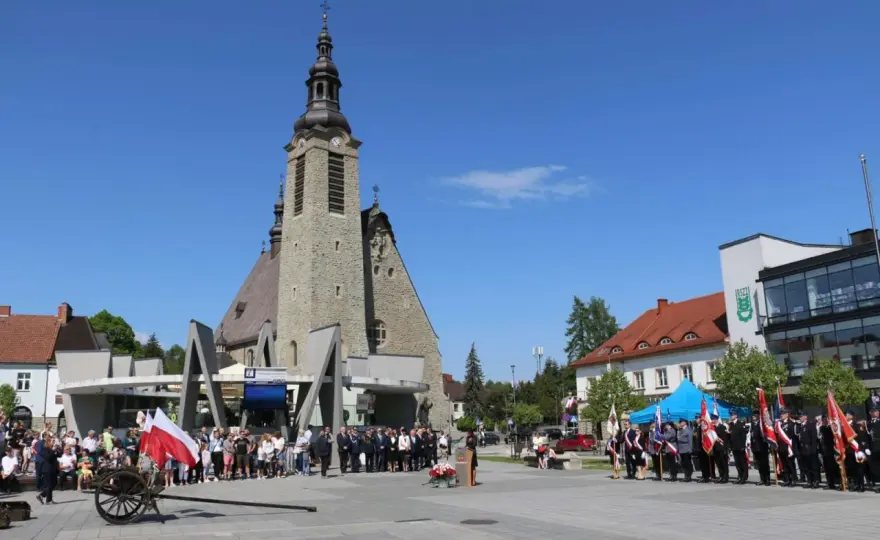 Limanowa: Bazylika - kościół czy pomnik Konstytucji 3 Maja?