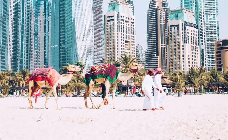 Ile się leci do Dubaju - Sprawdź realny czas lotu z Polski