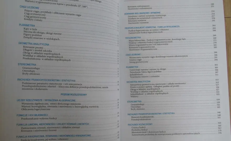 Jakie repetytorium z fizyki rozszerzonej pomoże ci zdać maturę?