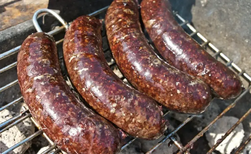 Kaszanka z grilla - jak zrobić, by nie pękła? Poradnik